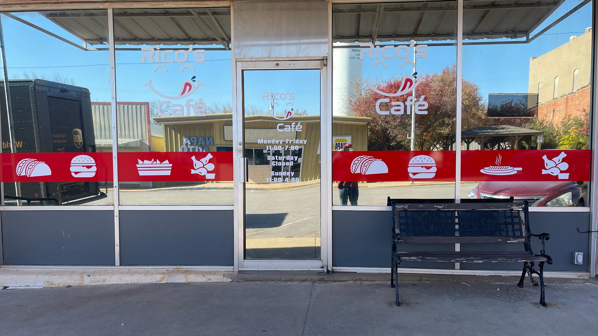 Rico's Cafe